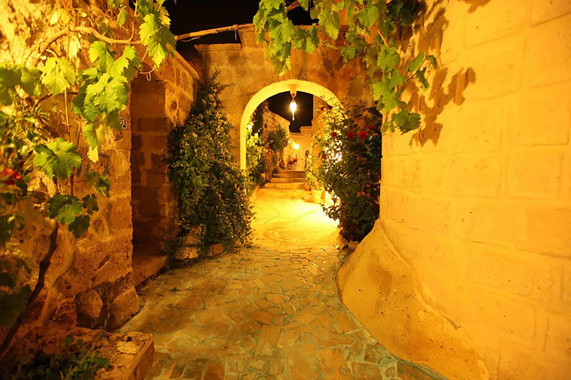 Blue Valley Cave Hotel Ürgüp Exterior photo
